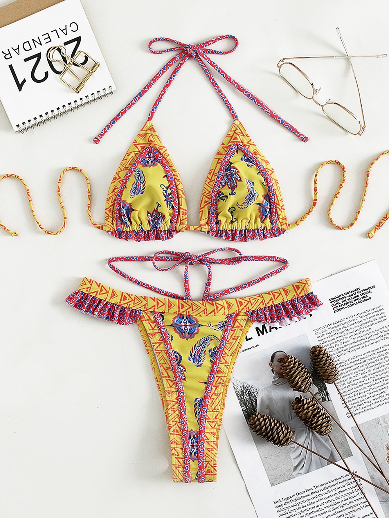 Muse De L'île - Volant Cachemire Jaune - Two Piece Bikini Set